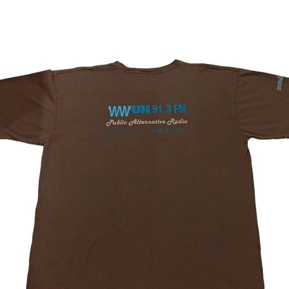 WWUH 91.3 FM, Public Alternative Radio, University of Hartford Tshirt.
Brand: Co - Picture 3 of 6